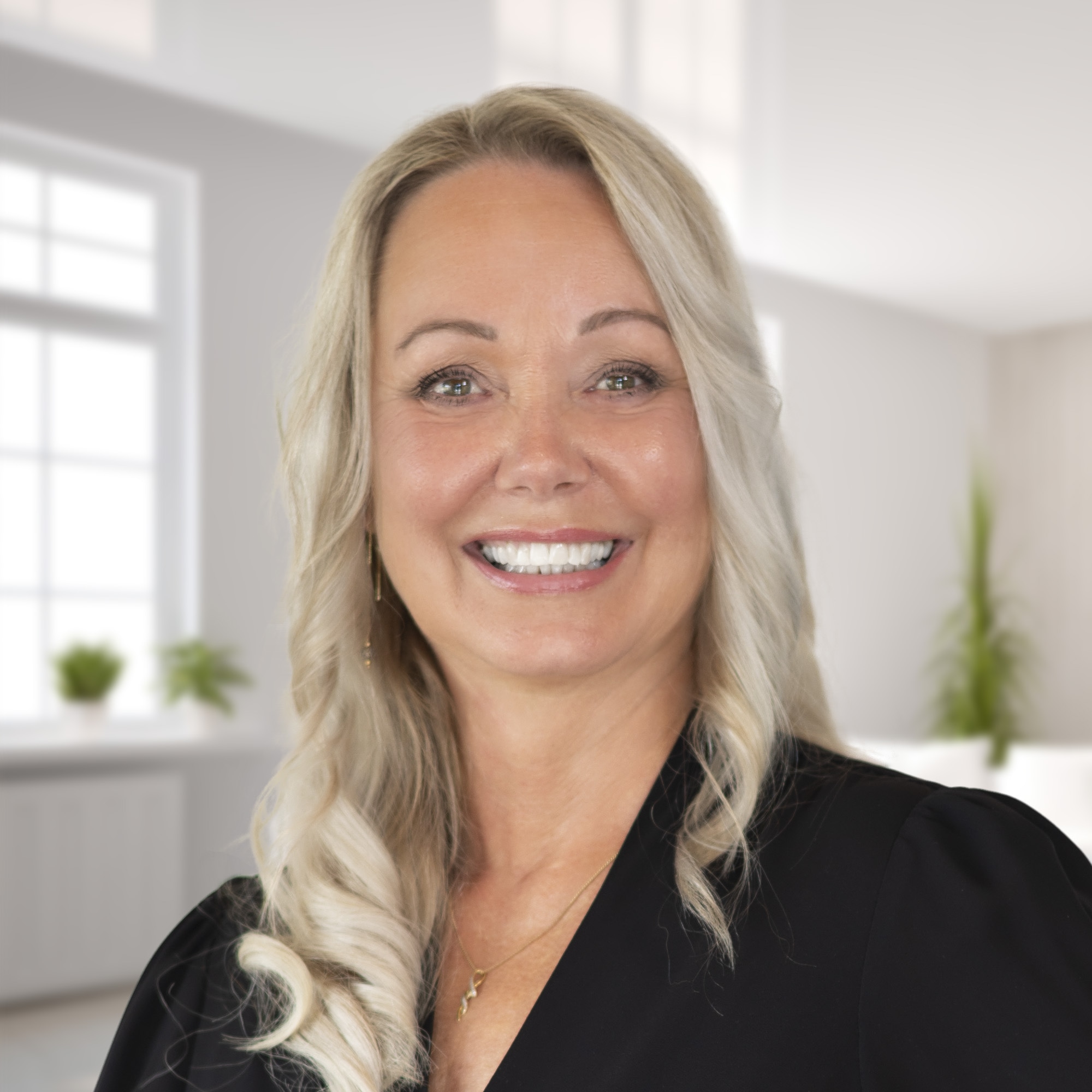 Rina Lindgreen headshot